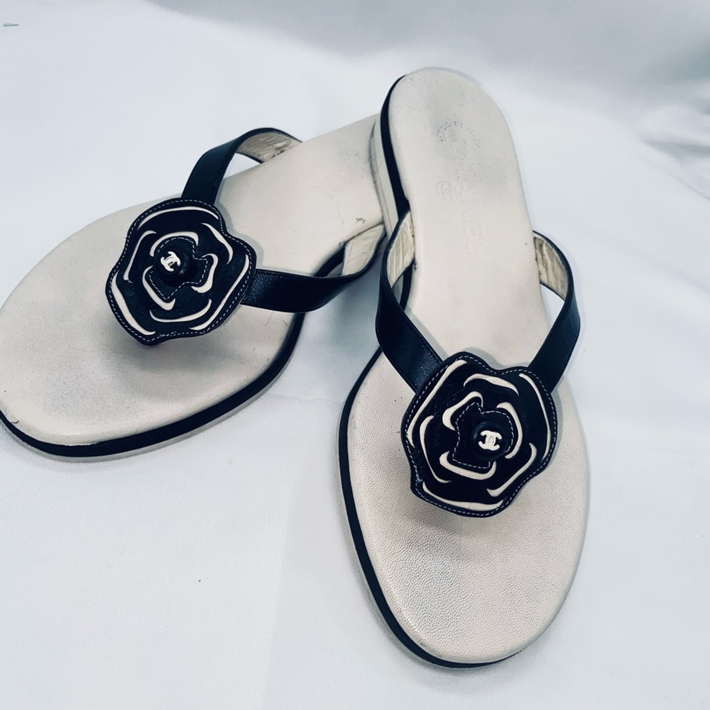 Chanel slide sandals size 7.